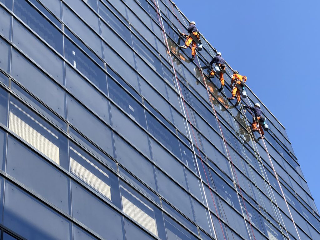 ロープ高所作業