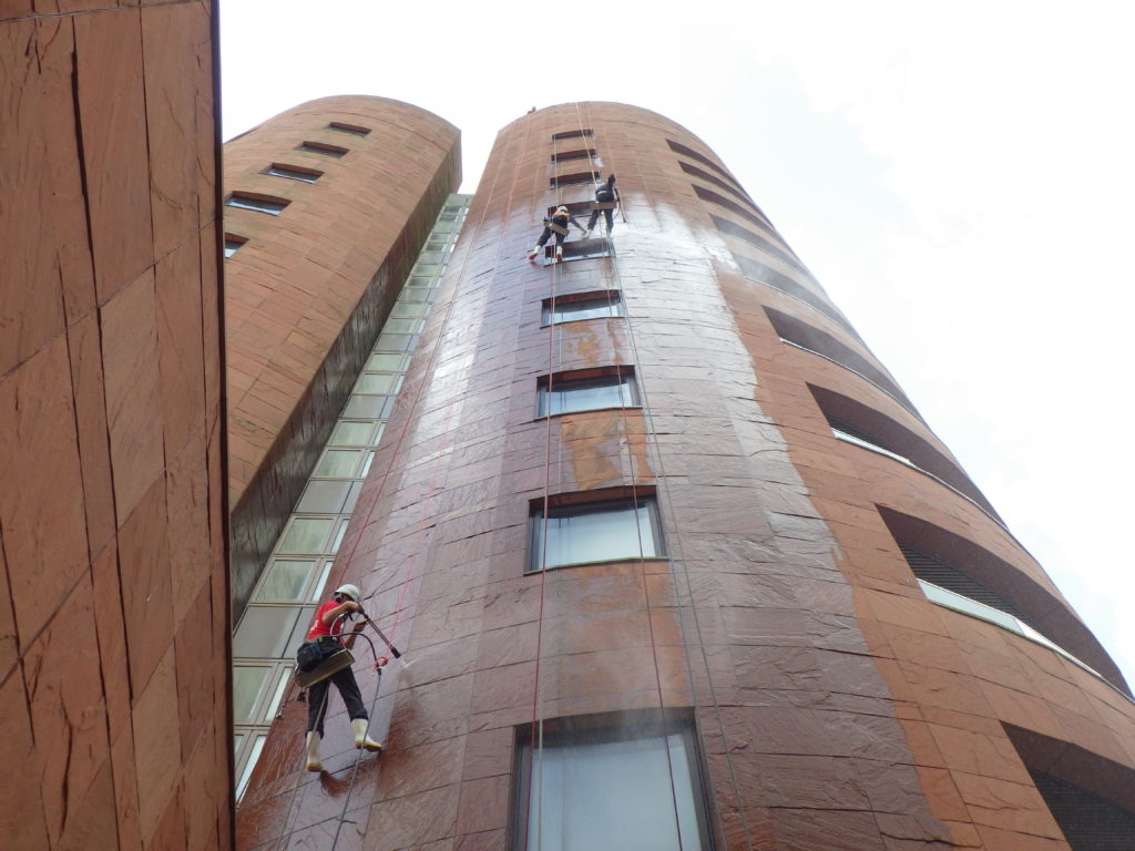 ロープ高圧洗浄